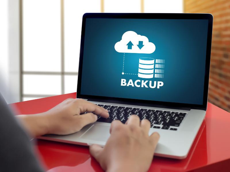 Data-Safer: A Solução de Backup Simplificado para Pequenas e Médias Empresas